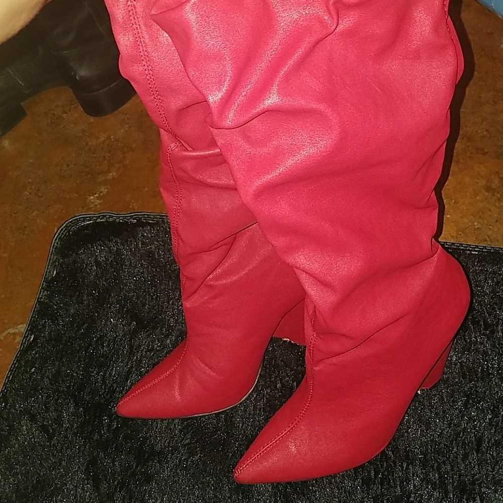 ***SOLD***Red faux leather booties
